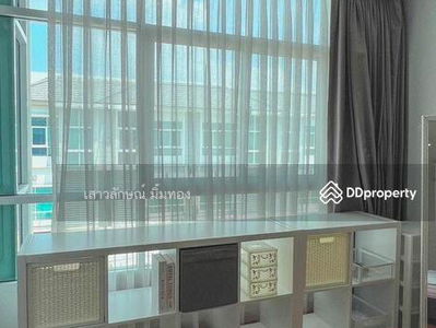 The Metro Rama 9, Bangkok, Thailand The Metro Rama 9, Bangkok, Thailand