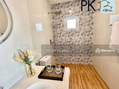 Housing in Kathu, Thailand Housing in Kathu, Thailand