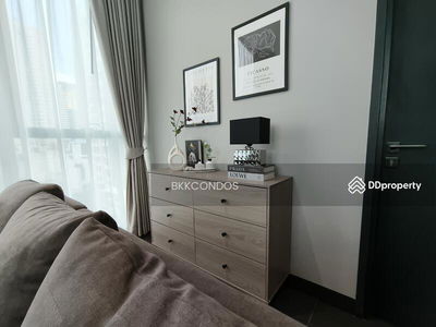 Tait Sathorn 12, Bangkok, Thailand Tait Sathorn 12, Bangkok, Thailand