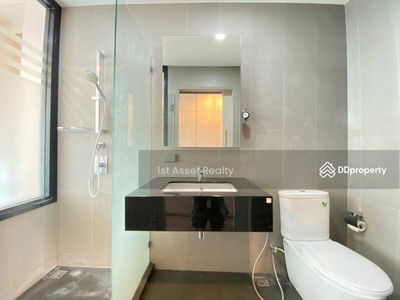 Whizdom Avenue Ratchada-Ladprao, Bangkok, Thailand Whizdom Avenue Ratchada-Ladprao, Bangkok, Thailand