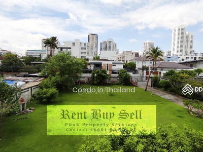 House with big lawn & garden for rent in ekkamai 22 for commercial. Seriouse inquiry 0817010651, Bangkok, Thailand House with big lawn & garden for rent in ekkamai 22 for commercial. Seriouse inquiry 0817010651, Bangkok, Thailand