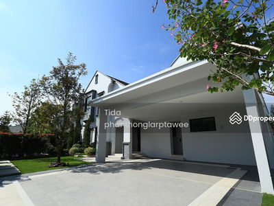 Nantawan Rama 9 New Krungthepkreetha, Bangkok, Thailand Nantawan Rama 9 New Krungthepkreetha, Bangkok, Thailand