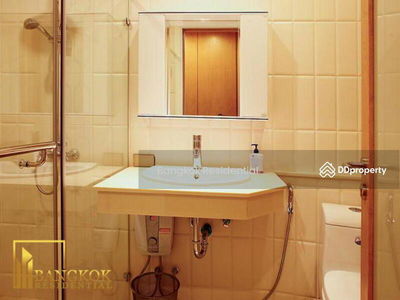 Watermark Chaophraya, Bangkok, Thailand Watermark Chaophraya, Bangkok, Thailand