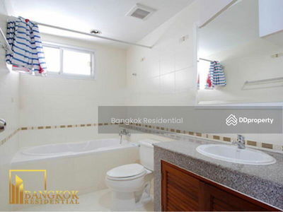 House in Compound, Bangkok, Thailand House in Compound, Bangkok, Thailand