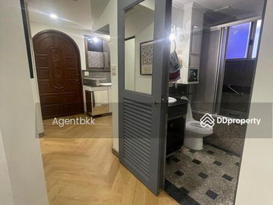 Prasanmitr Condominium, Bangkok, Thailand Prasanmitr Condominium, Bangkok, Thailand