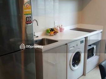 Life Sukhumvit 48, Bangkok, Thailand Life Sukhumvit 48, Bangkok, Thailand