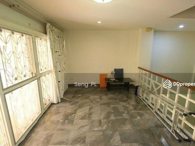 Townhome for rent, Sukhumvit 77 On Nut, Bangkok, Thailand Townhome for rent, Sukhumvit 77 On Nut, Bangkok, Thailand