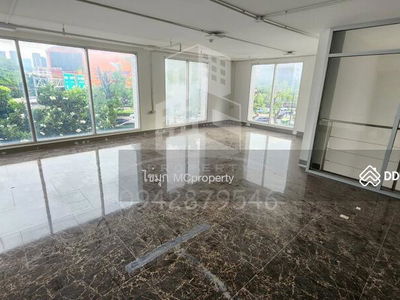 Supalai Park Ratchayothin, Bangkok, Thailand Supalai Park Ratchayothin, Bangkok, Thailand