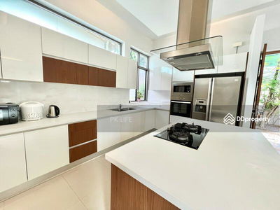 Alojamiento en Ban Ratsada, Thailand Alojamiento en Ban Ratsada, Thailand