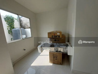 Blesstown, Bangkok, Thailand Blesstown, Bangkok, Thailand