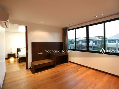 Willow 49, Bangkok, Thailand Willow 49, Bangkok, Thailand