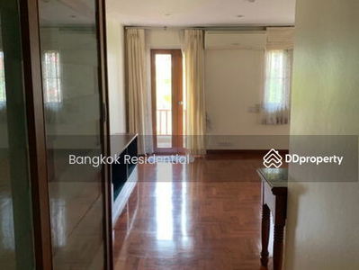 Townhouse in Compound, Bangkok, Thailand Townhouse in Compound, Bangkok, Thailand