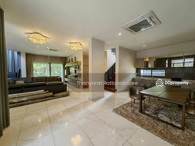 Grand Bangkok Boulevard Rama9, Bangkok, Thailand Grand Bangkok Boulevard Rama9, Bangkok, Thailand