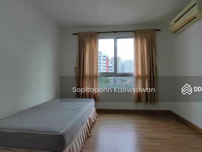 Y.O. Place, Bangkok, Thailand Y.O. Place, Bangkok, Thailand