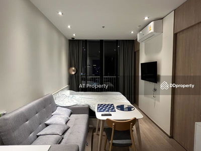 Park Origin Phrom Phong, Bangkok, Thailand Park Origin Phrom Phong, Bangkok, Thailand