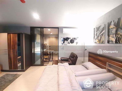 Life Asoke-Rama 9, Bangkok, Thailand Life Asoke-Rama 9, Bangkok, Thailand