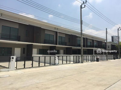 The Connect Onnut-Wongwann, Bangkok, Thailand The Connect Onnut-Wongwann, Bangkok, Thailand