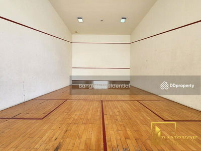 Piyathip Place, Bangkok, Thailand Piyathip Place, Bangkok, Thailand