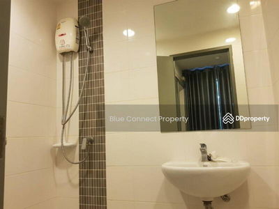 Present Condo Wutthakat-Ekachai, Bangkok, Thailand Present Condo Wutthakat-Ekachai, Bangkok, Thailand