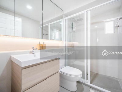 Thonglor Tower, Bangkok, Thailand Thonglor Tower, Bangkok, Thailand