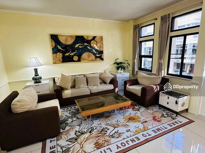 Since chicha, Bangkok, Thailand Since chicha, Bangkok, Thailand