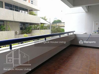 Prompong Mansion, Bangkok, Thailand Prompong Mansion, Bangkok, Thailand