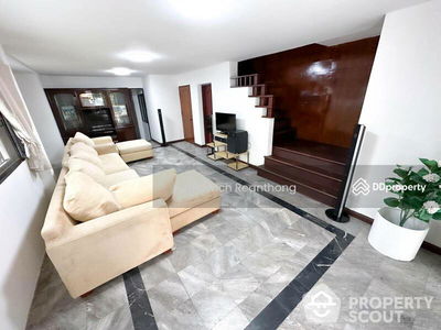 Sam Sen Nai, Bangkok, Thailand Sam Sen Nai, Bangkok, Thailand