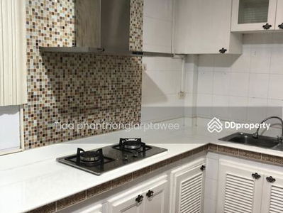 Urban Sathorn, Bangkok, Thailand Urban Sathorn, Bangkok, Thailand