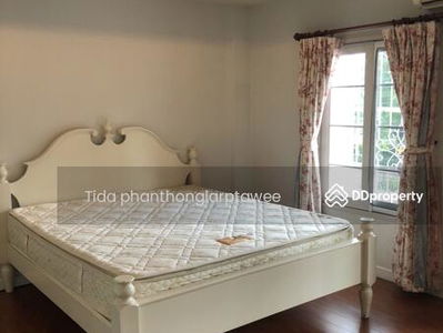 Urban Sathorn, Bangkok, Thailand Urban Sathorn, Bangkok, Thailand