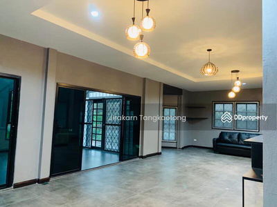 Home office, Phahonyothin Road 62/1, 3 bedrooms, 3 bathrooms, Pathum Thani., Thailand Home office, Phahonyothin Road 62/1, 3 bedrooms, 3 bathrooms, Pathum Thani., Thailand