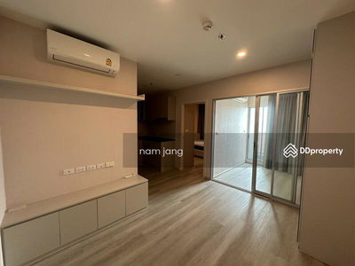 Elio Sathorn-Wutthakat, Bangkok, Thailand Elio Sathorn-Wutthakat, Bangkok, Thailand