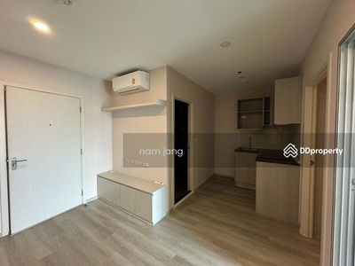 Elio Sathorn-Wutthakat, Bangkok, Thailand Elio Sathorn-Wutthakat, Bangkok, Thailand