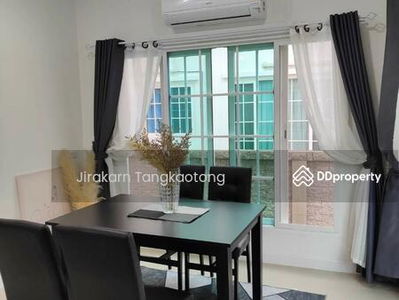 Golden Neo Chaengwattana-Muangthong, Nonthaburi, Thailand Golden Neo Chaengwattana-Muangthong, Nonthaburi, Thailand