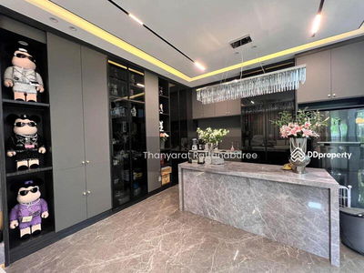 Grand Bangkok Boulevard Bangna-Onnut, Bangkok, Thailand Grand Bangkok Boulevard Bangna-Onnut, Bangkok, Thailand