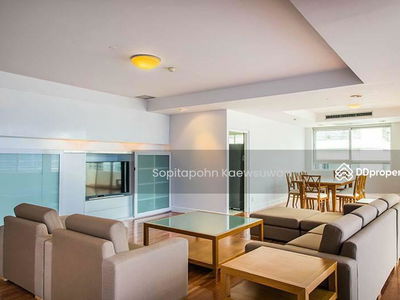 Sukhumvit 24 Home, Bangkok, Thailand Sukhumvit 24 Home, Bangkok, Thailand