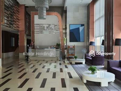 Life @ Sukhumvit 65, Bangkok, Thailand Life @ Sukhumvit 65, Bangkok, Thailand