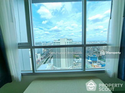 Life Ratchadapisek, Bangkok, Thailand Life Ratchadapisek, Bangkok, Thailand