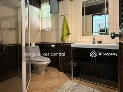 Detached House, Bangkok, Thailand Detached House, Bangkok, Thailand