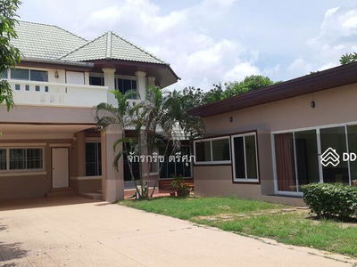 Raja City lakeside and garden home, Khon Kaen, Thailand Raja City lakeside and garden home, Khon Kaen, Thailand