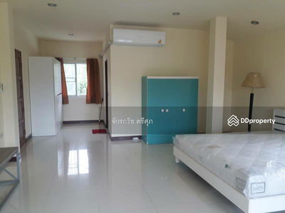 Raja City lakeside and garden home, Khon Kaen, Thailand Raja City lakeside and garden home, Khon Kaen, Thailand