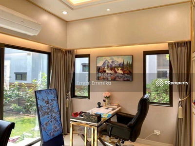 Burasiri Pattanakarn, Bangkok, Thailand Burasiri Pattanakarn, Bangkok, Thailand