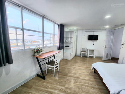 Bach Dang Street, Vietnam Bach Dang Street, Vietnam