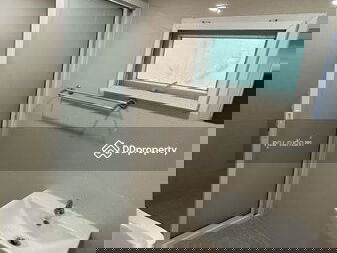 Maneeya Village, Bangkok, Thailand Maneeya Village, Bangkok, Thailand