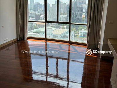 Castle Hill Mansion, Bangkok, Thailand Castle Hill Mansion, Bangkok, Thailand