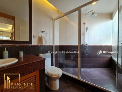 Esmeralda Apartments, Bangkok, Thailand Esmeralda Apartments, Bangkok, Thailand