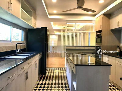 Single house Bangna, Bangkok, Thailand Single house Bangna, Bangkok, Thailand