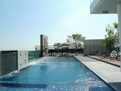 Life @ Sukhumvit 65, Bangkok, Thailand Life @ Sukhumvit 65, Bangkok, Thailand