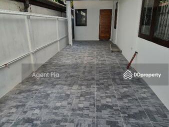 Single house for rent in Soi Chokchai 4 (SPSAM1152), Bangkok, Thailand Single house for rent in Soi Chokchai 4 (SPSAM1152), Bangkok, Thailand