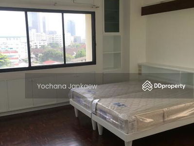 Sukhumvit House, Bangkok, Thailand Sukhumvit House, Bangkok, Thailand