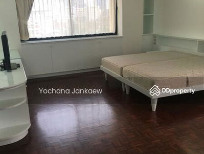 Sukhumvit House, Bangkok, Thailand Sukhumvit House, Bangkok, Thailand